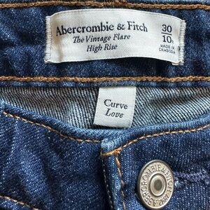 NWT Abercrombie & Fitch - Vintage Flare High Rise Jeans - Curve Love - Size 10R